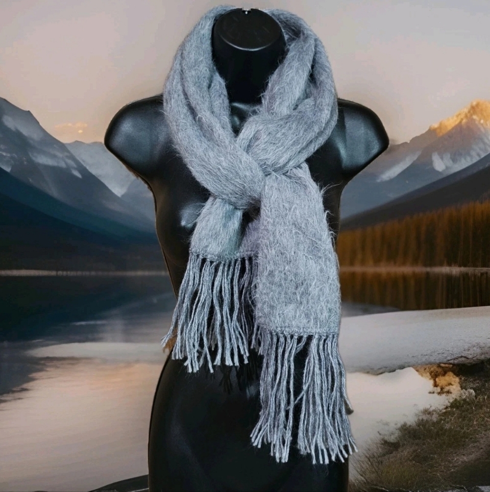 Alpaca Blend Scarf Gray Wool Warm CAPCHATEX Fringe Made in Peru Furry 72" READ